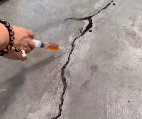南桥镇混凝土裂缝修补技术详解​